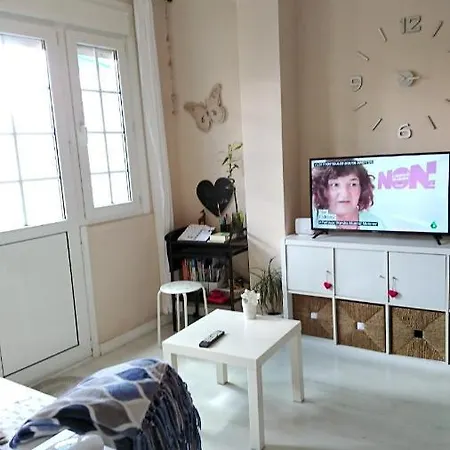 Charming In With Enclosed Garden 45 M² *